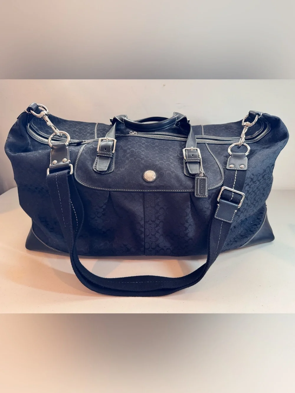 Coach spacious black